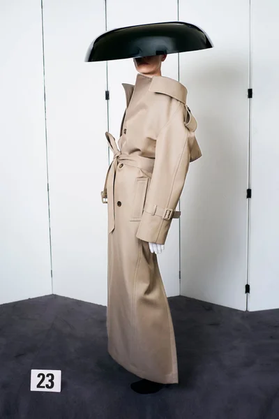 Look 23